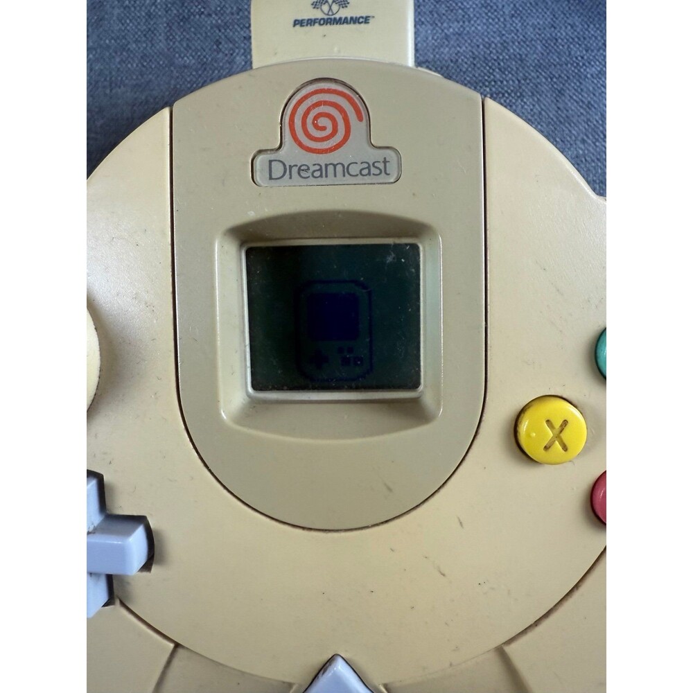 Dreamcast console with Two Controllers - Picture 5 of 7